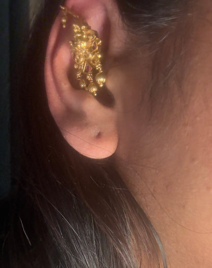 Tanuka- small earcuff