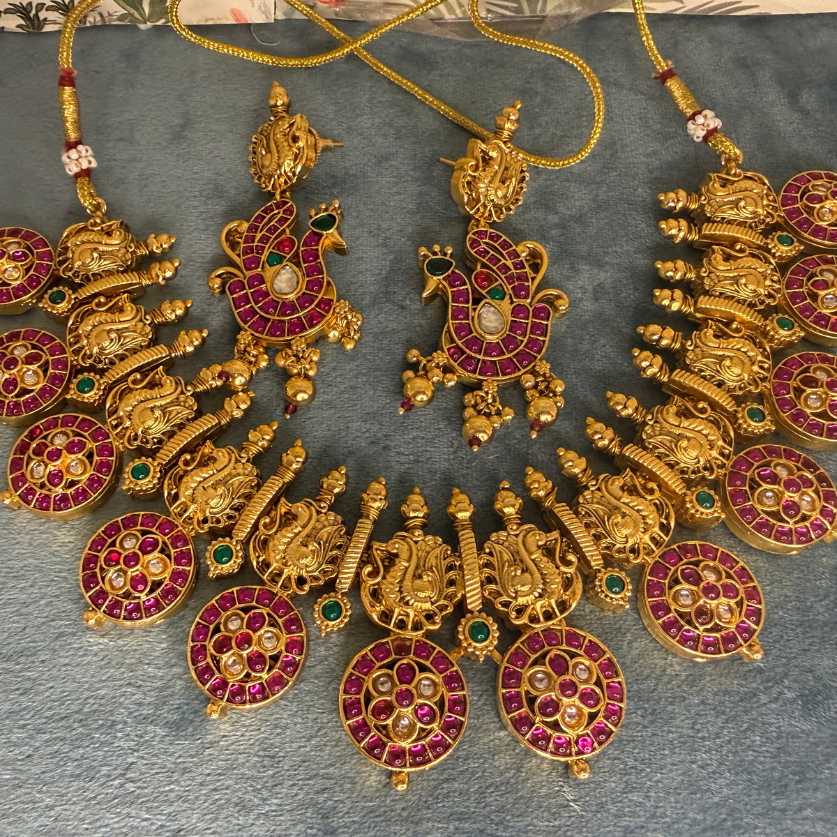 Jadau stones copy bottumala