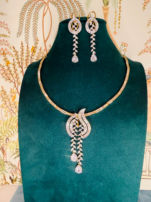 CZ pendant set with detachable CZ hasli