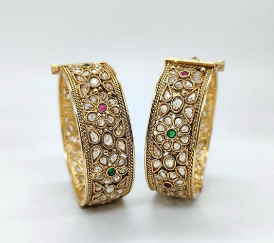 Kangna - traditional look