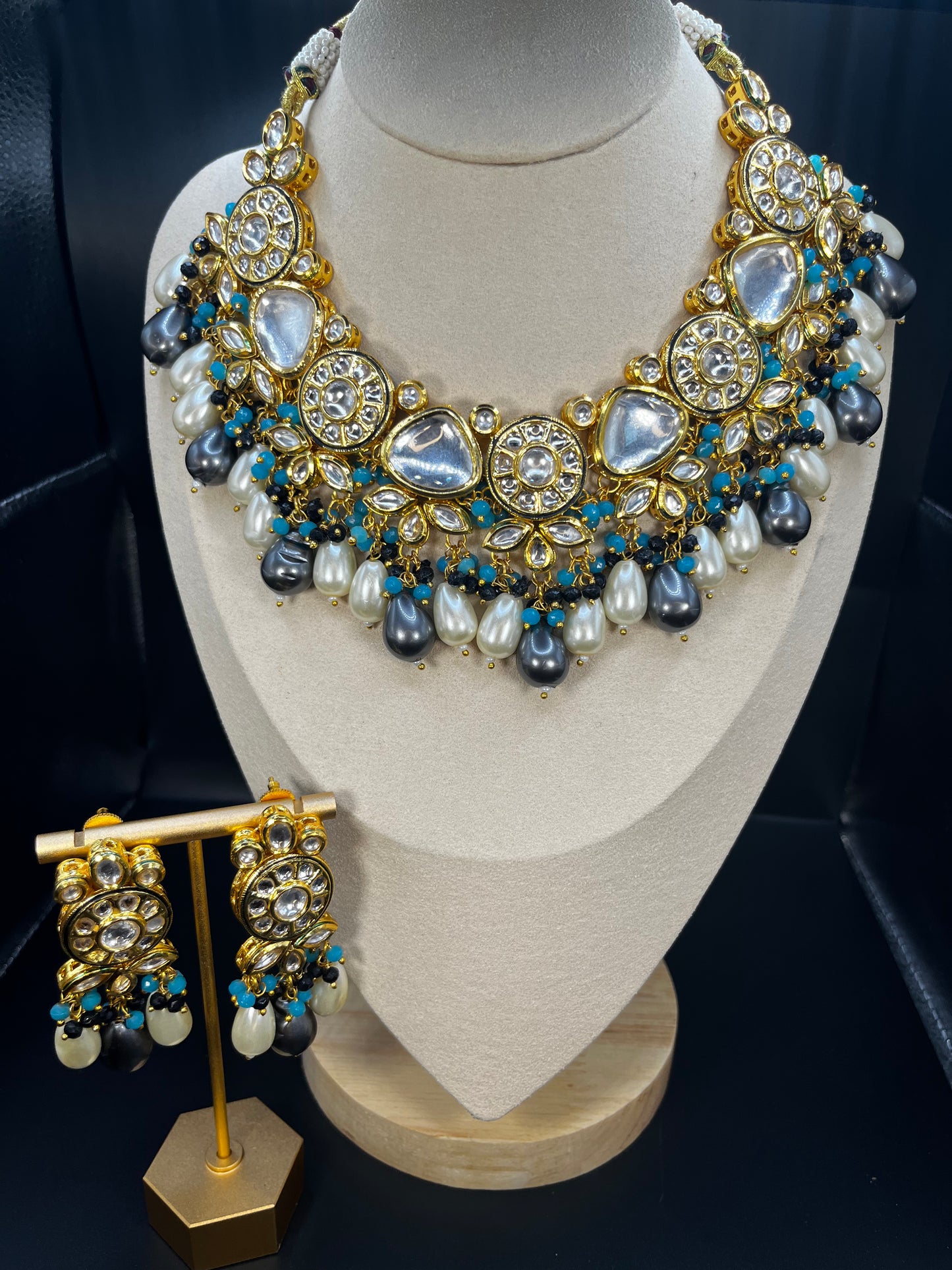 Heavy Kundan gray blue pearls