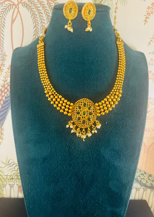 Aabha RLB-012 Gold look with round pendant