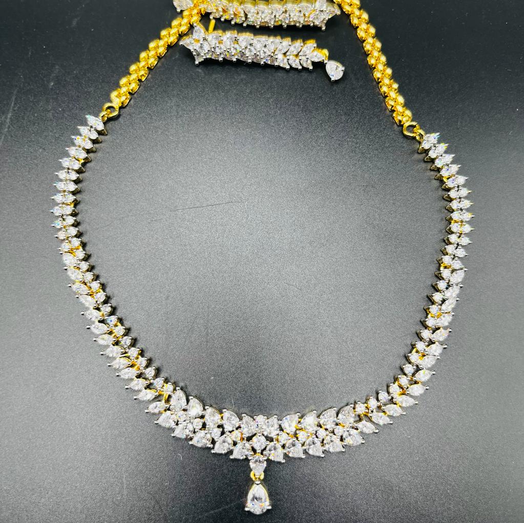 Necklace set 18kt gold polish in Cz