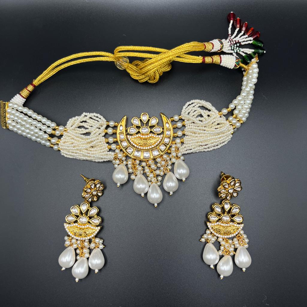 Kundan pearl choker